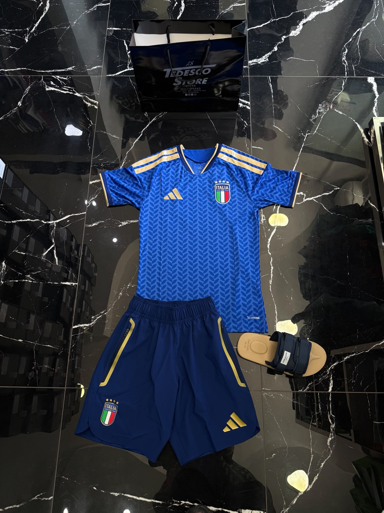 Completo Adidas Italia
