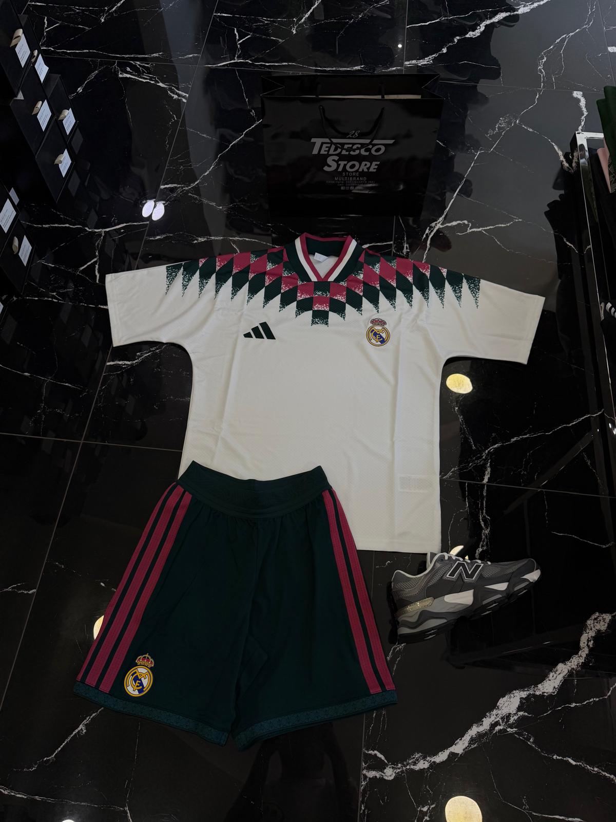 Completo Adidas Real Madrid