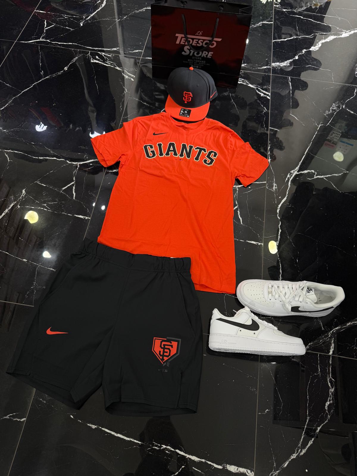 Completo Nike x New Era Giants MLB