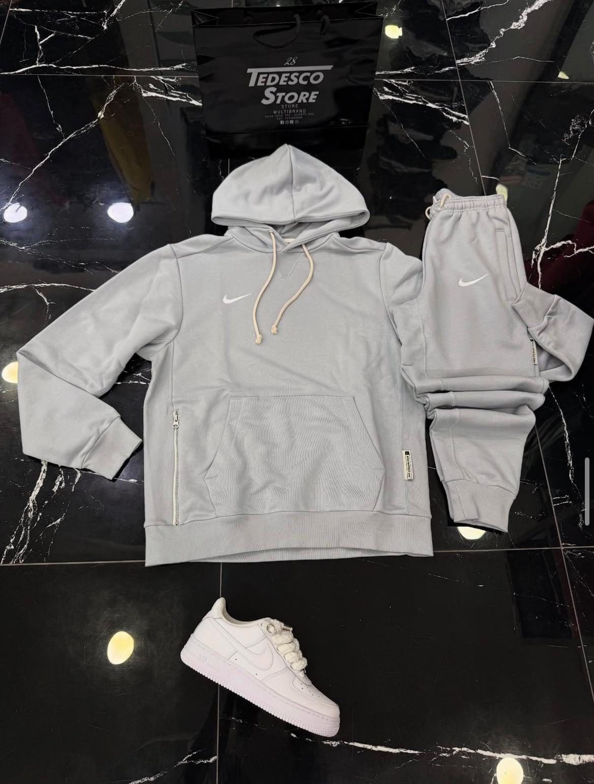 Tuta Completo Nike