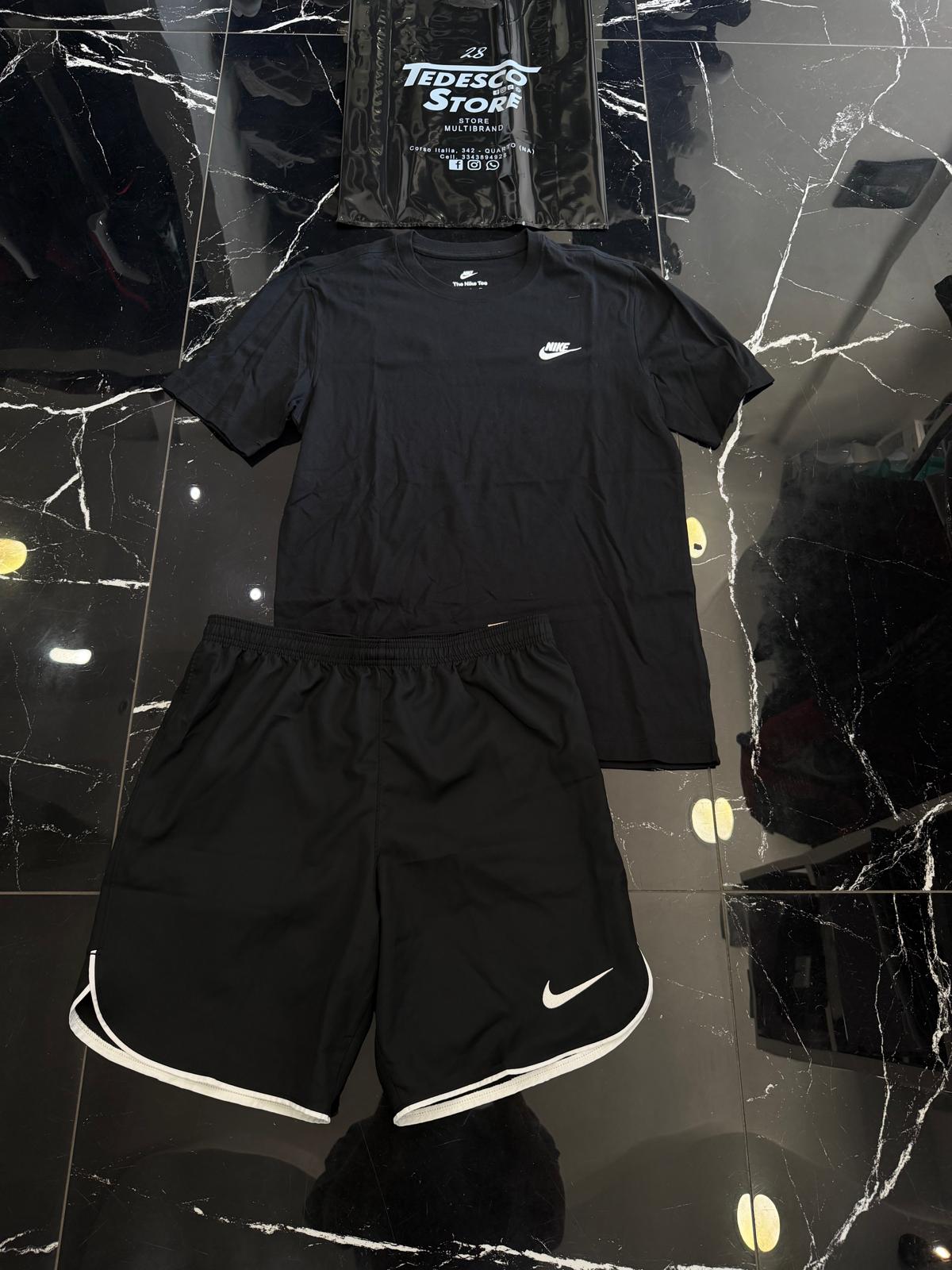 Completo Nike
