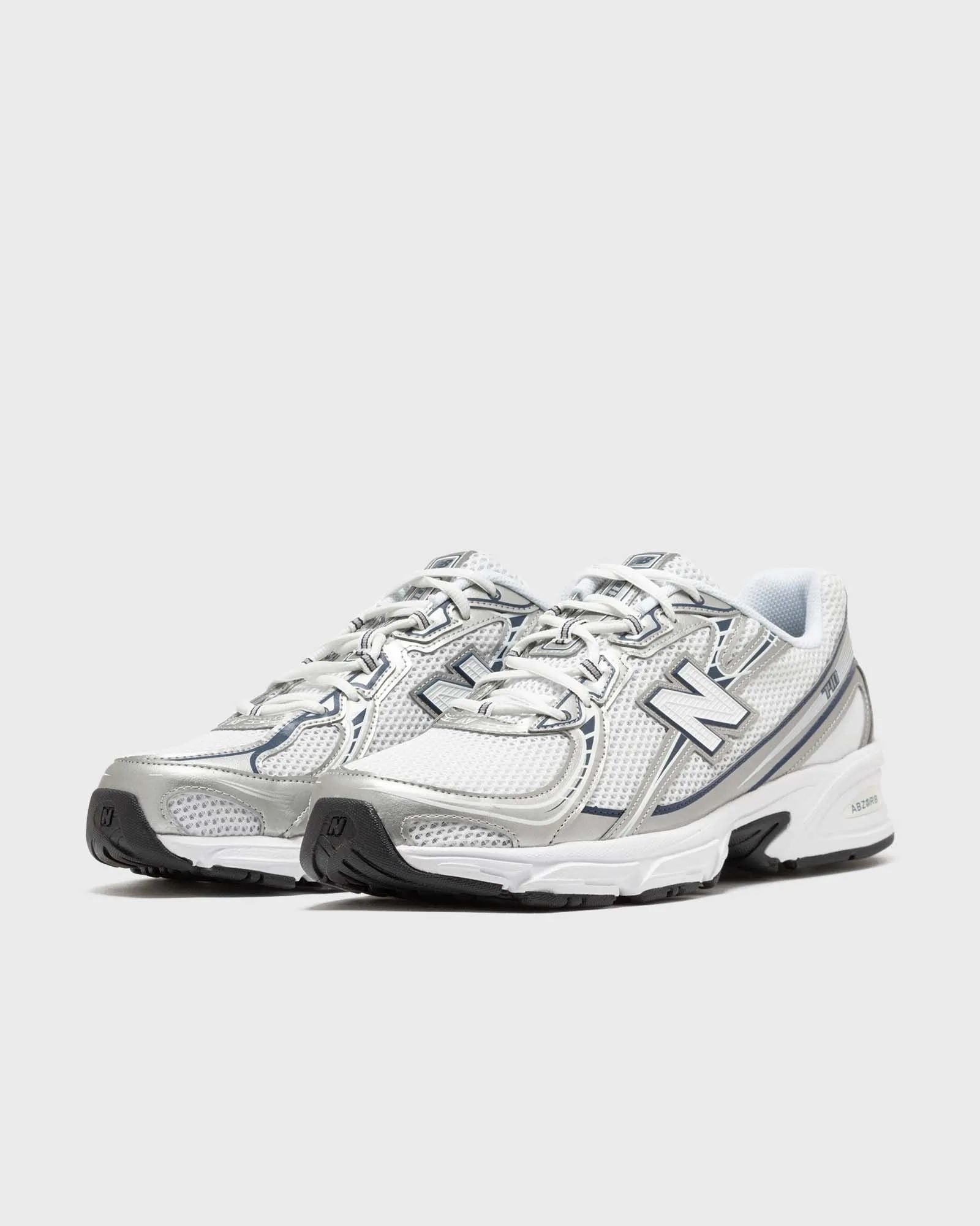 New Balance 740