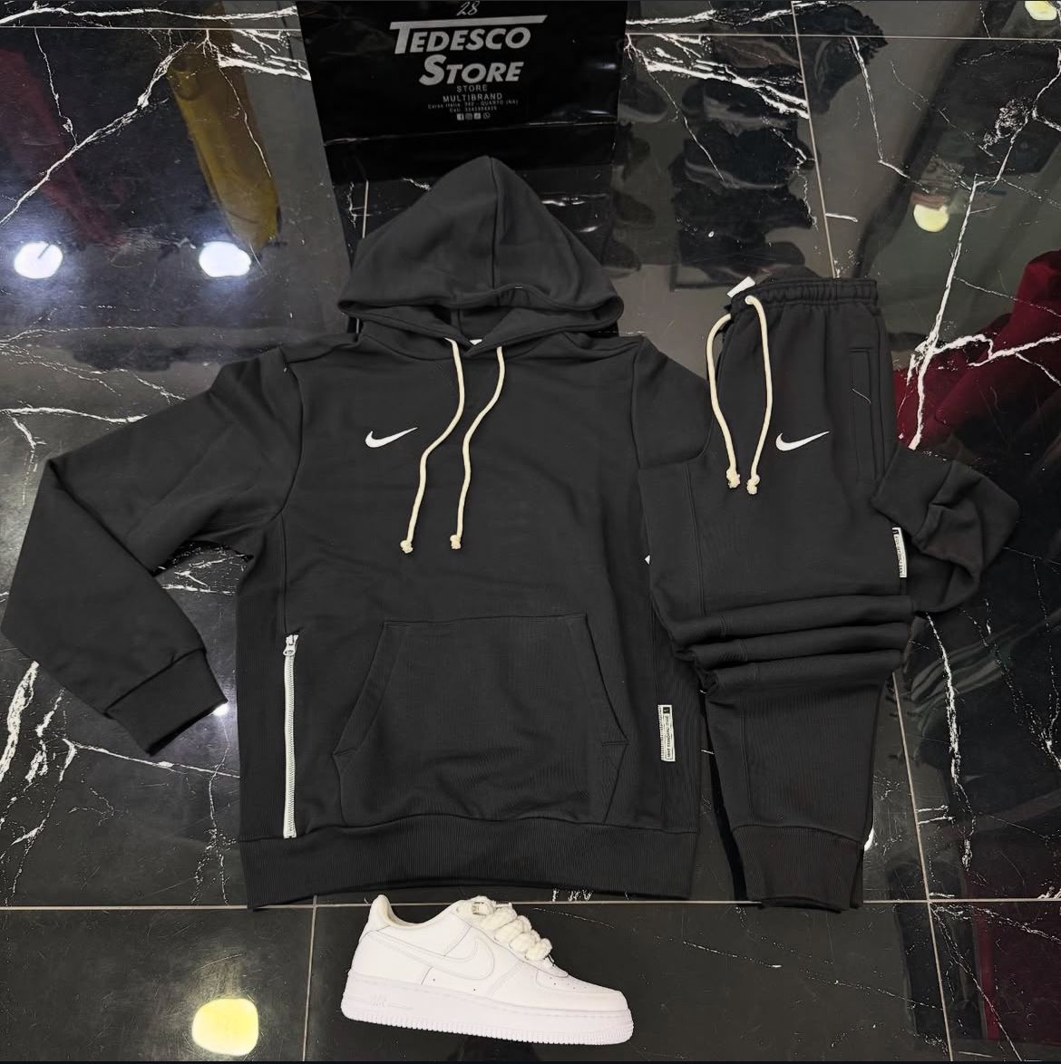 Tuta Nike Completo
