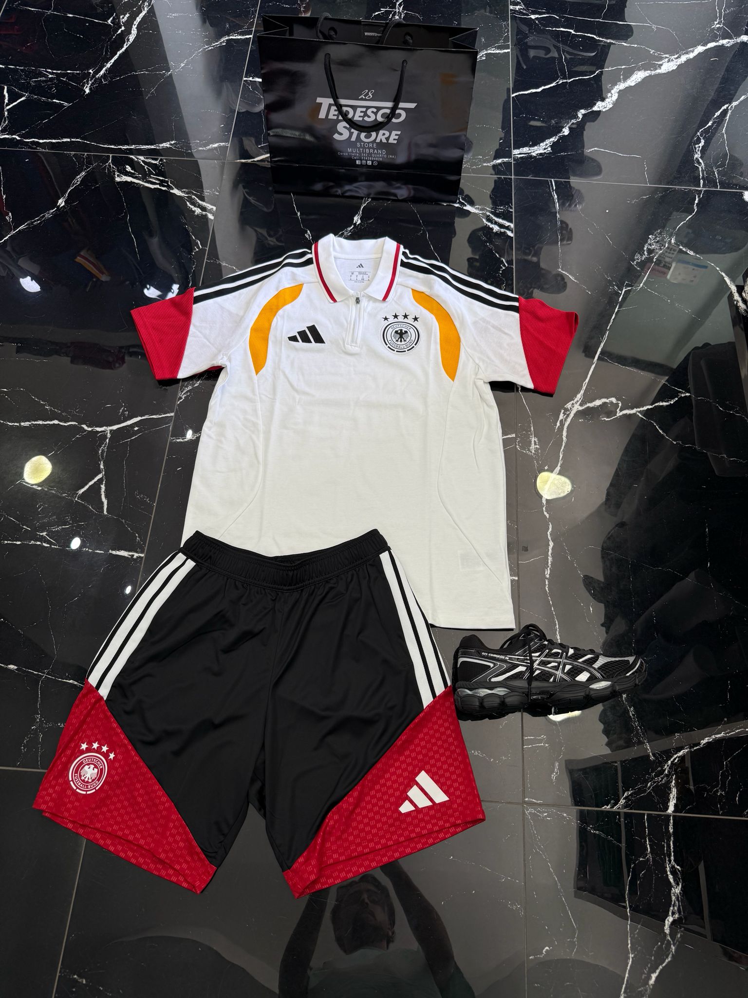 Completo Adidas Germania