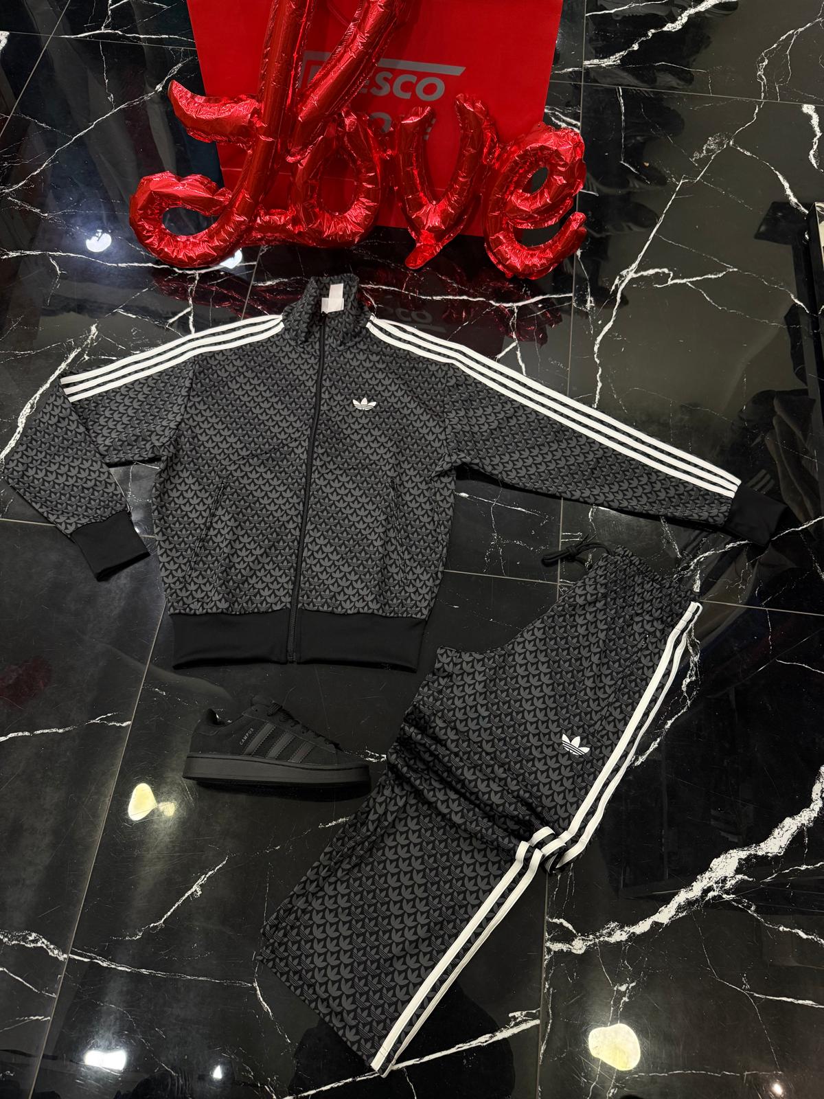 Tuta Adidas Monogram