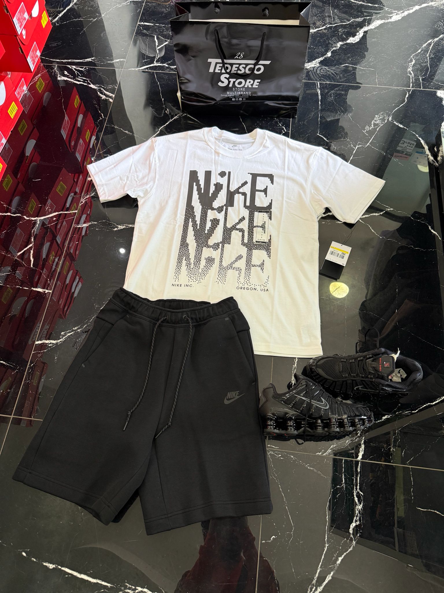 Completo Nike Tech