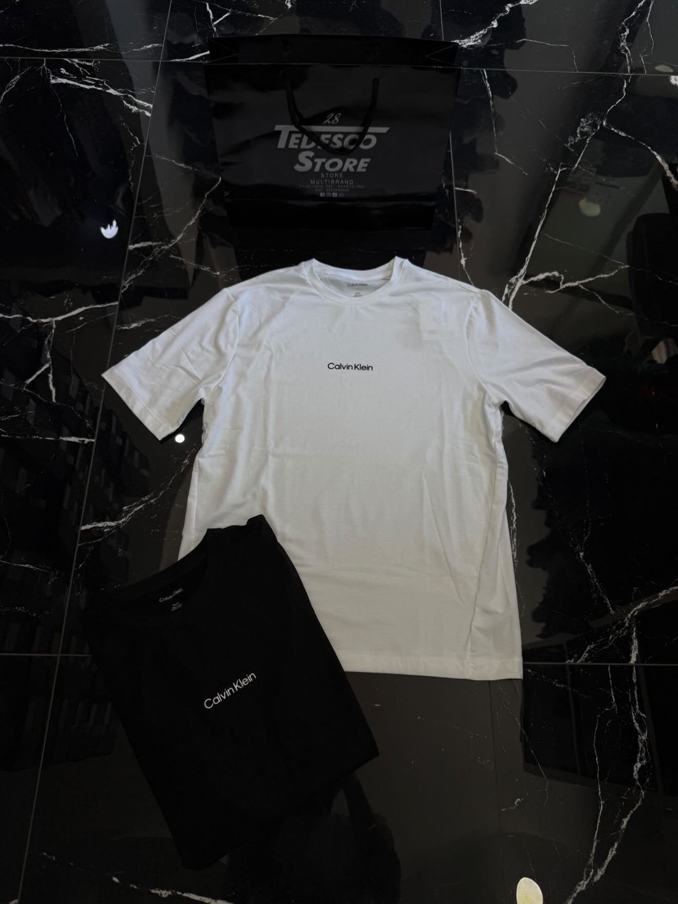 T-Shirt Calvin Klein
