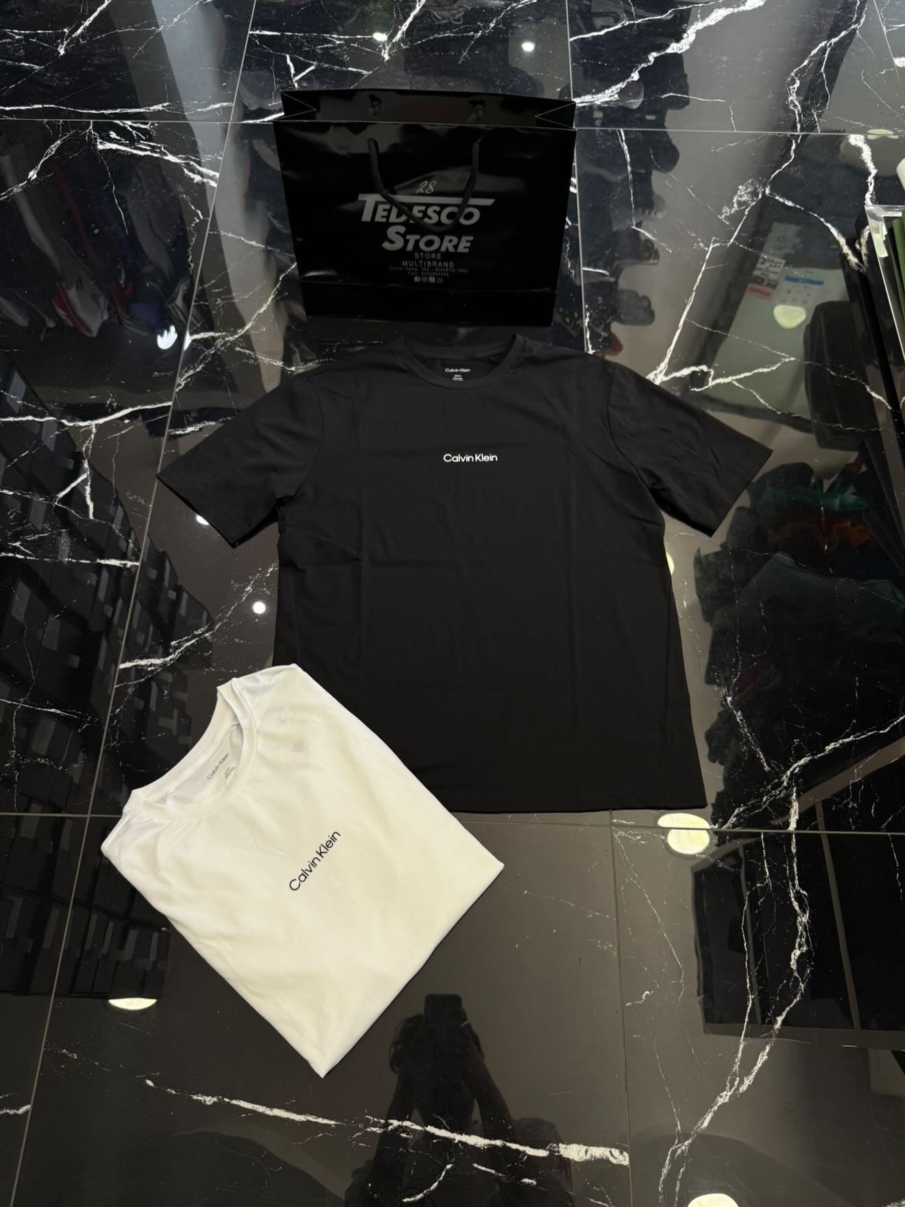 T-Shirt Calvin Klein