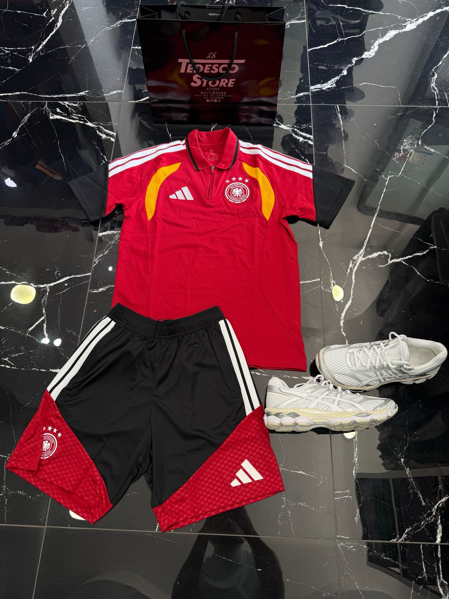 Completo Adidas Germania