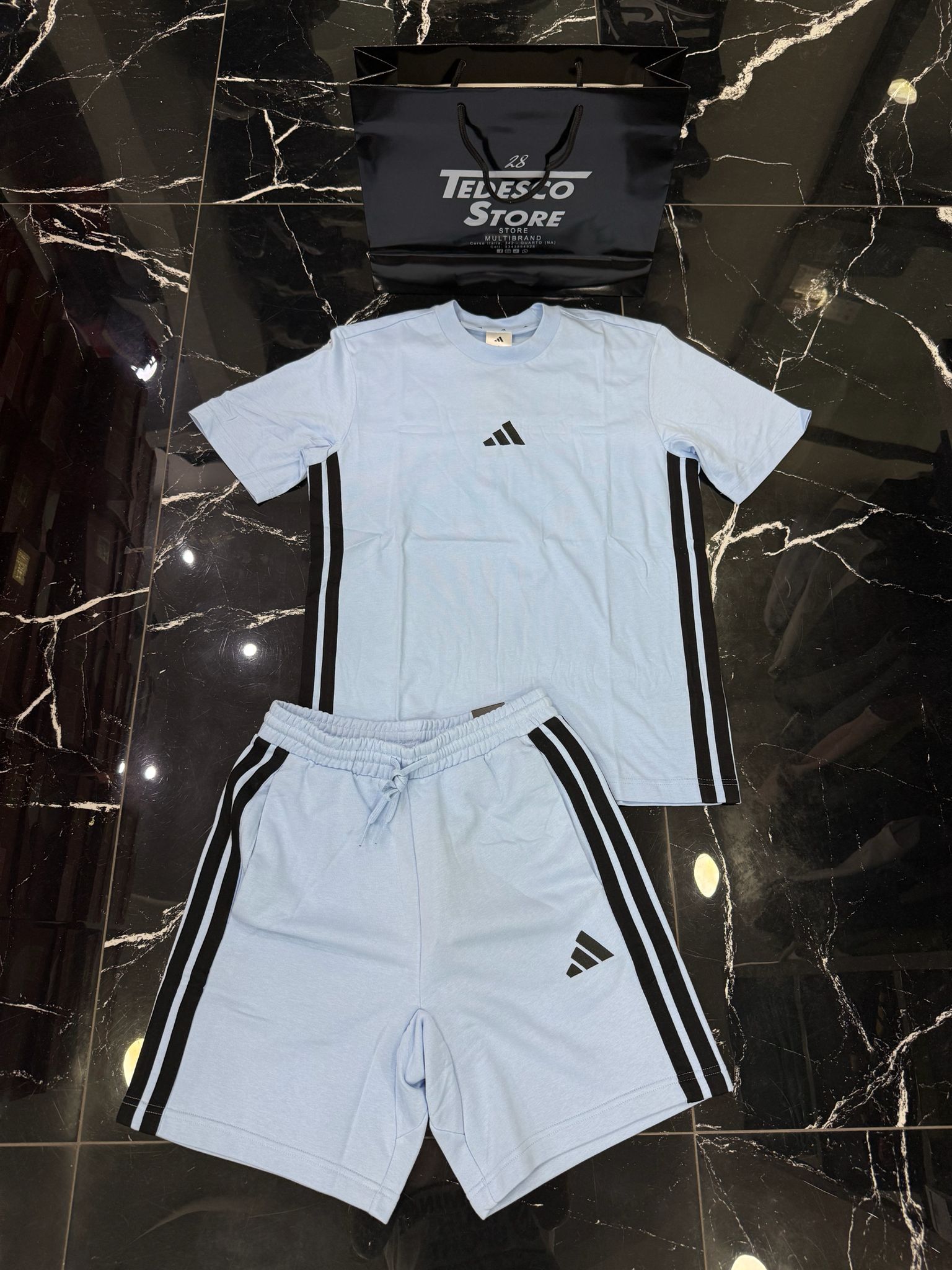 Completo Adidas Tri-Stripe