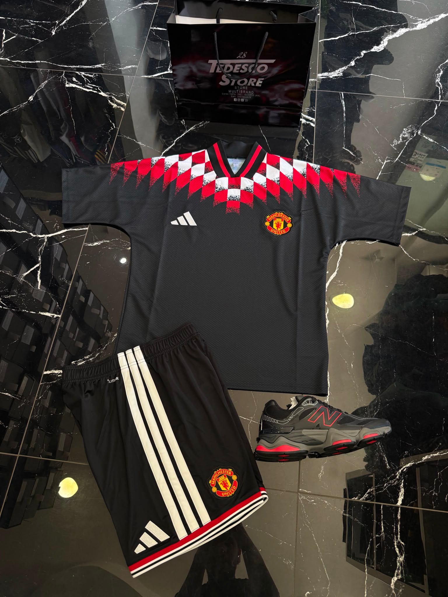 Completo Adidas Man United