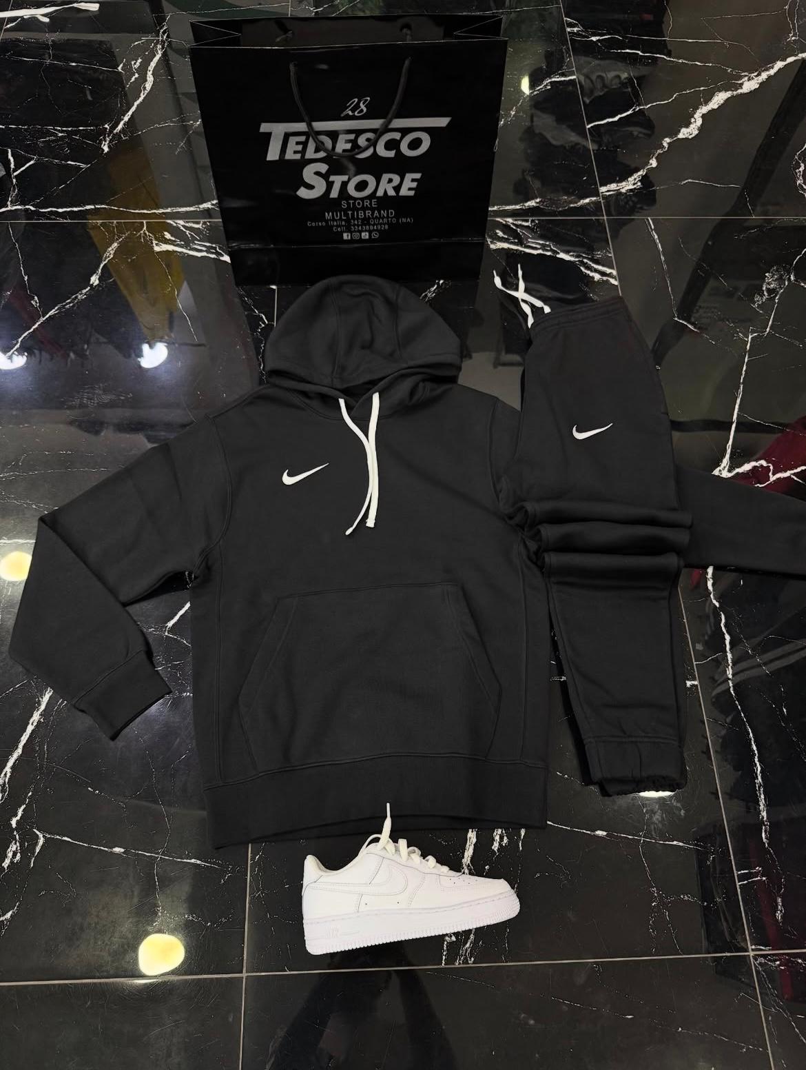 Tuta Completo Nike