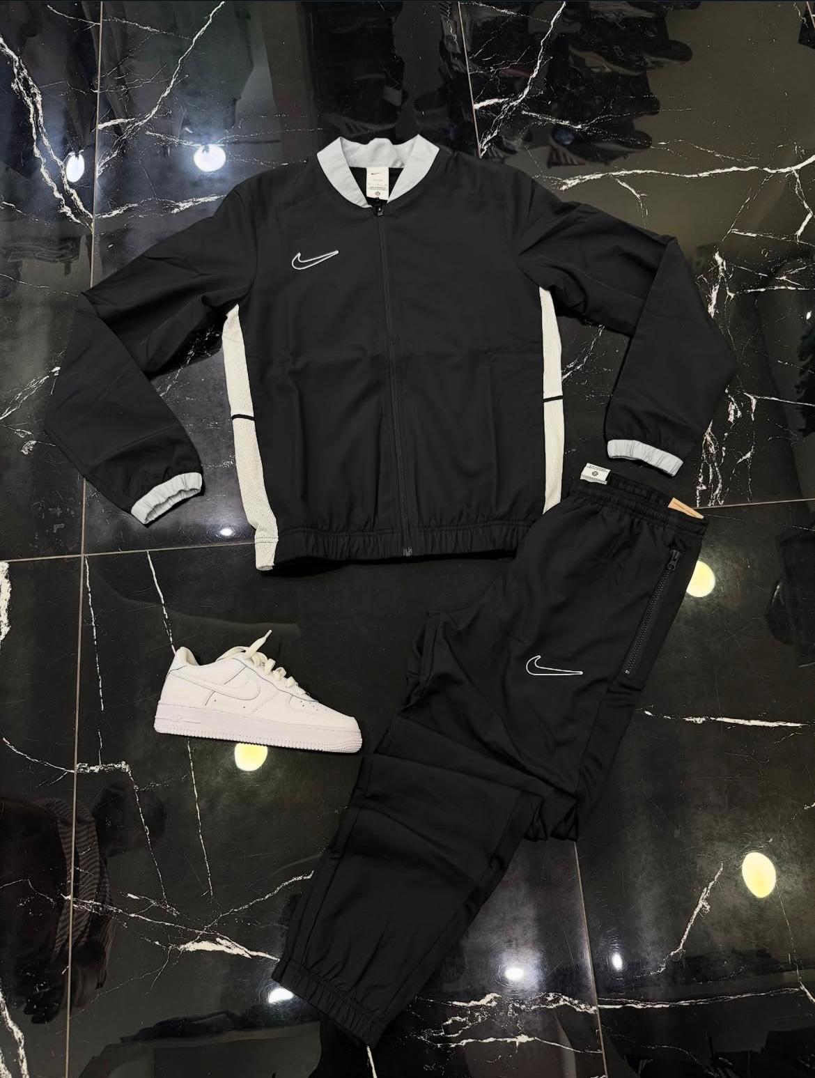 Tuta Nike