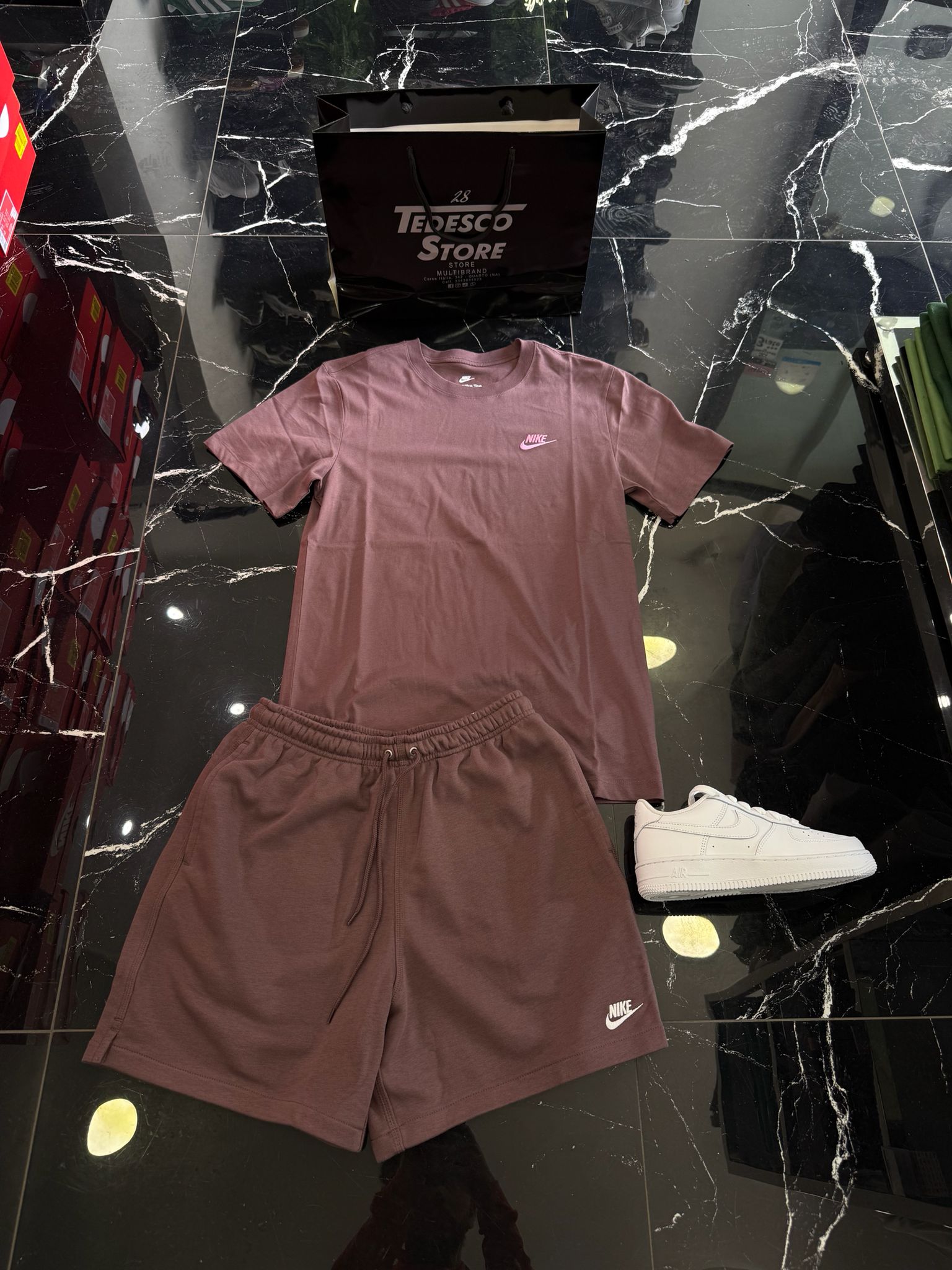 Completo Nike