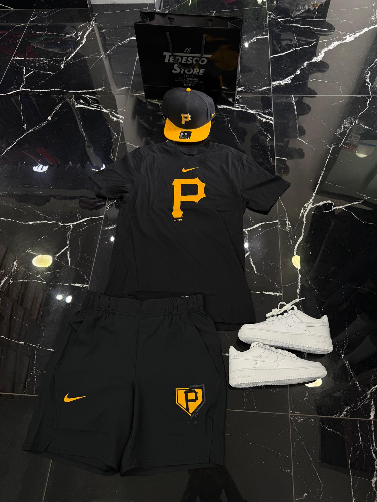 Completo Nike x New Era Pittsburgh Pirates MLB