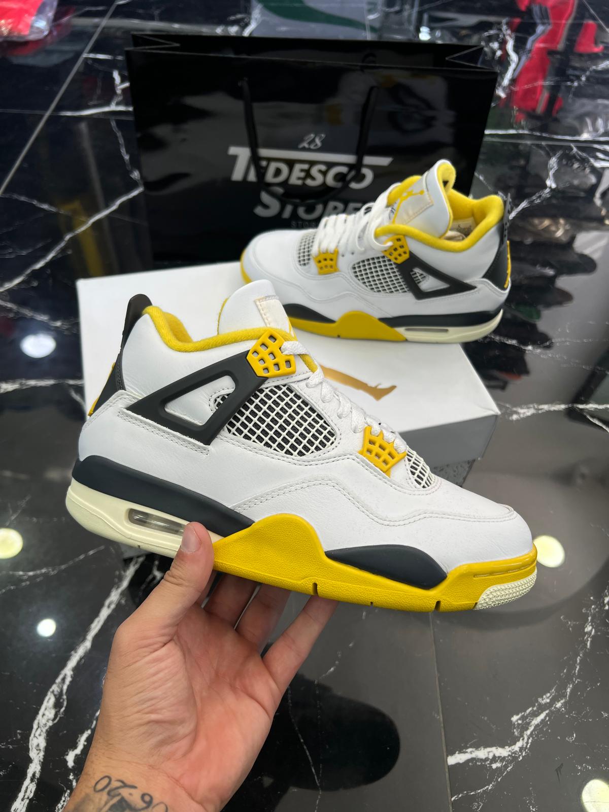 Jordan 4 Retro - TedescoStore