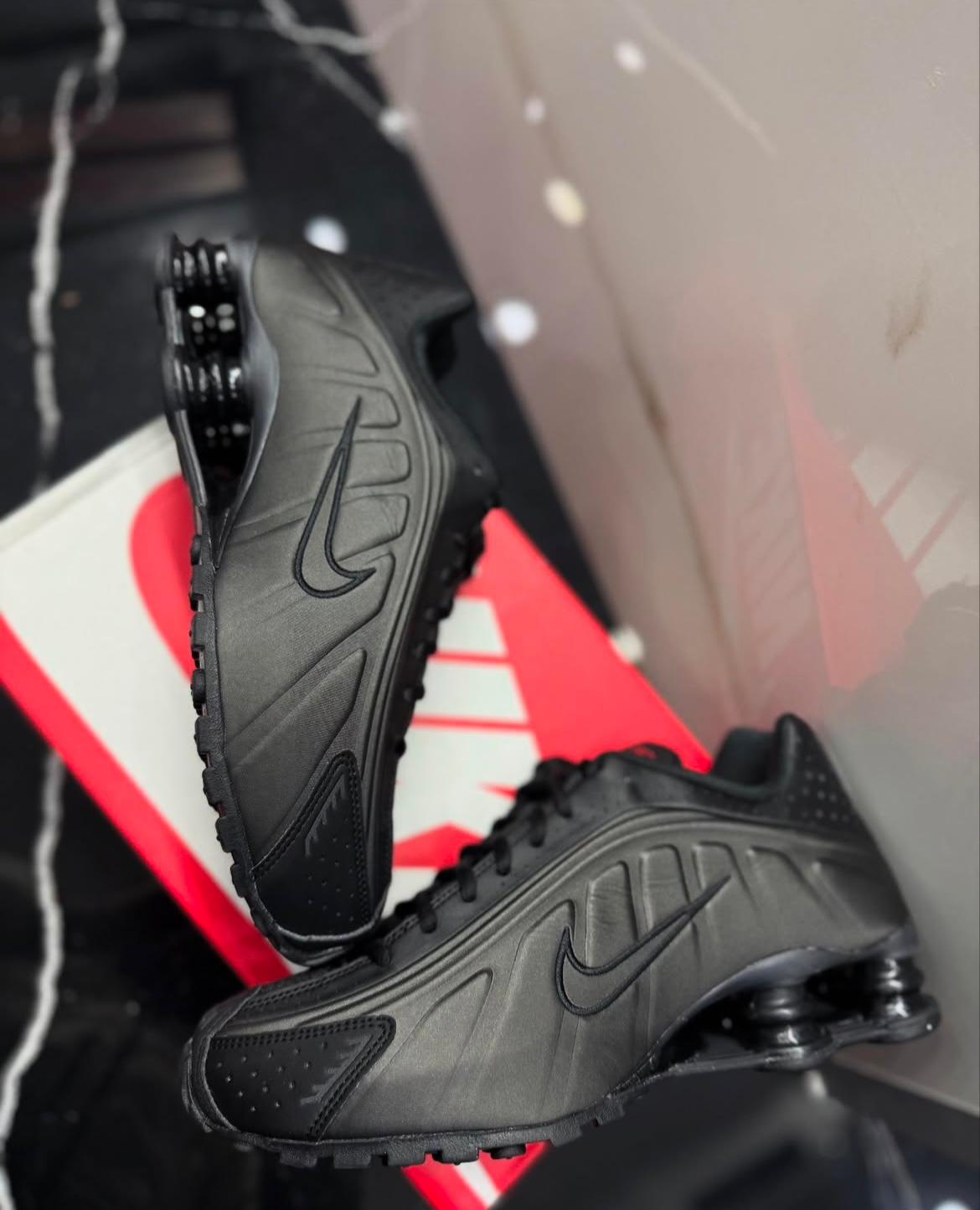 Nike SHOX R4 - TedescoStore